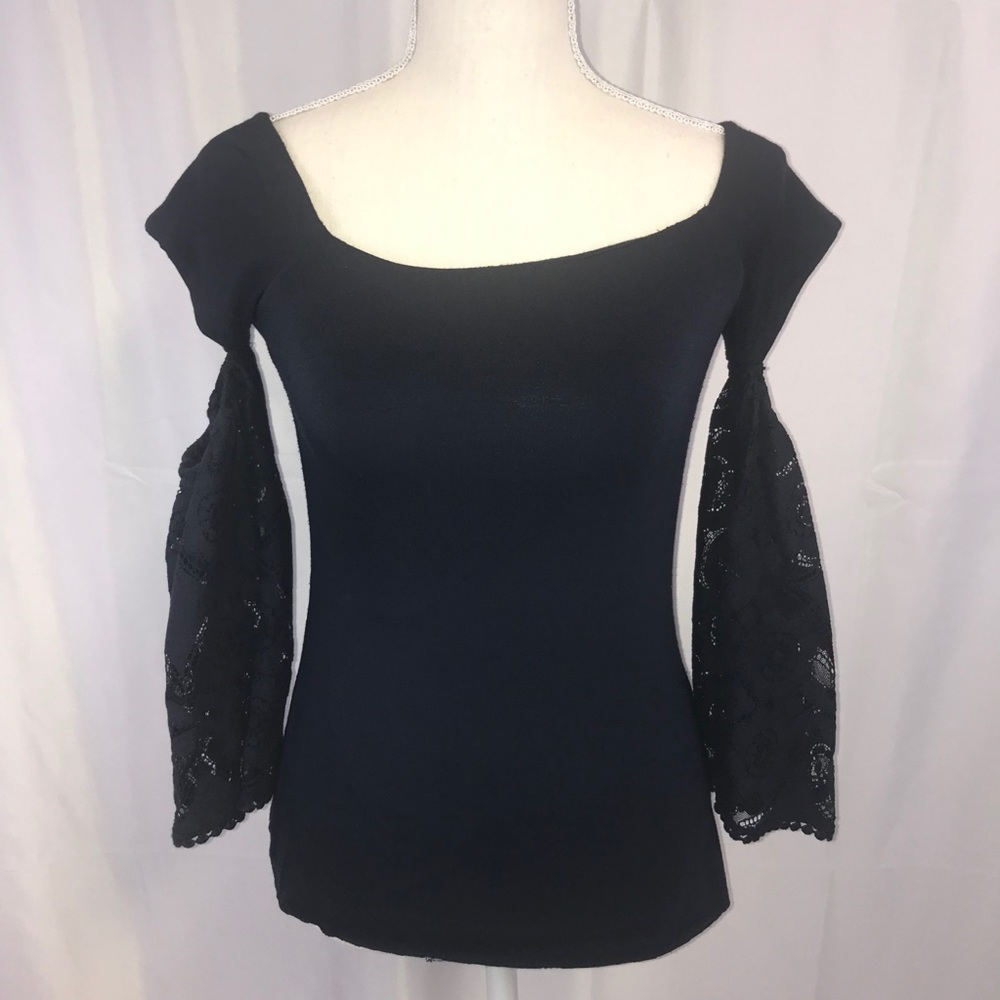 Bailey 44 Size Small Navy Cold Shoulder Blouse
